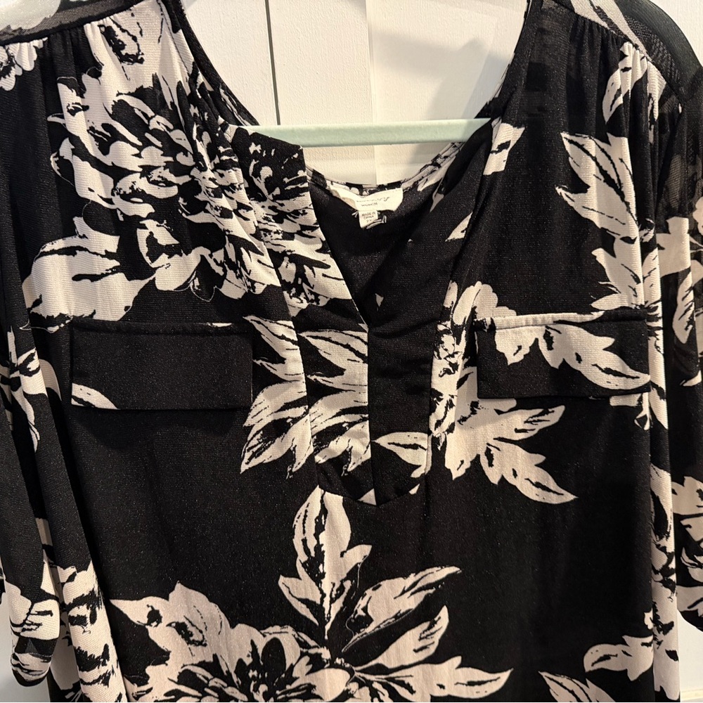 Siren Lily Black and White Floral Blouse